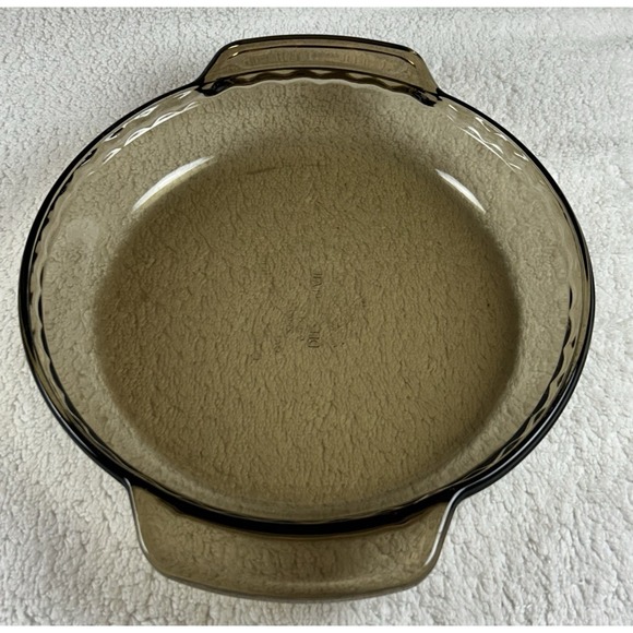 L'Ovenware Deep Glass Pie Plate 9" One Qt.  Smoke Brown Tint Scalloped Rim #1075 - Picture 2 of 5